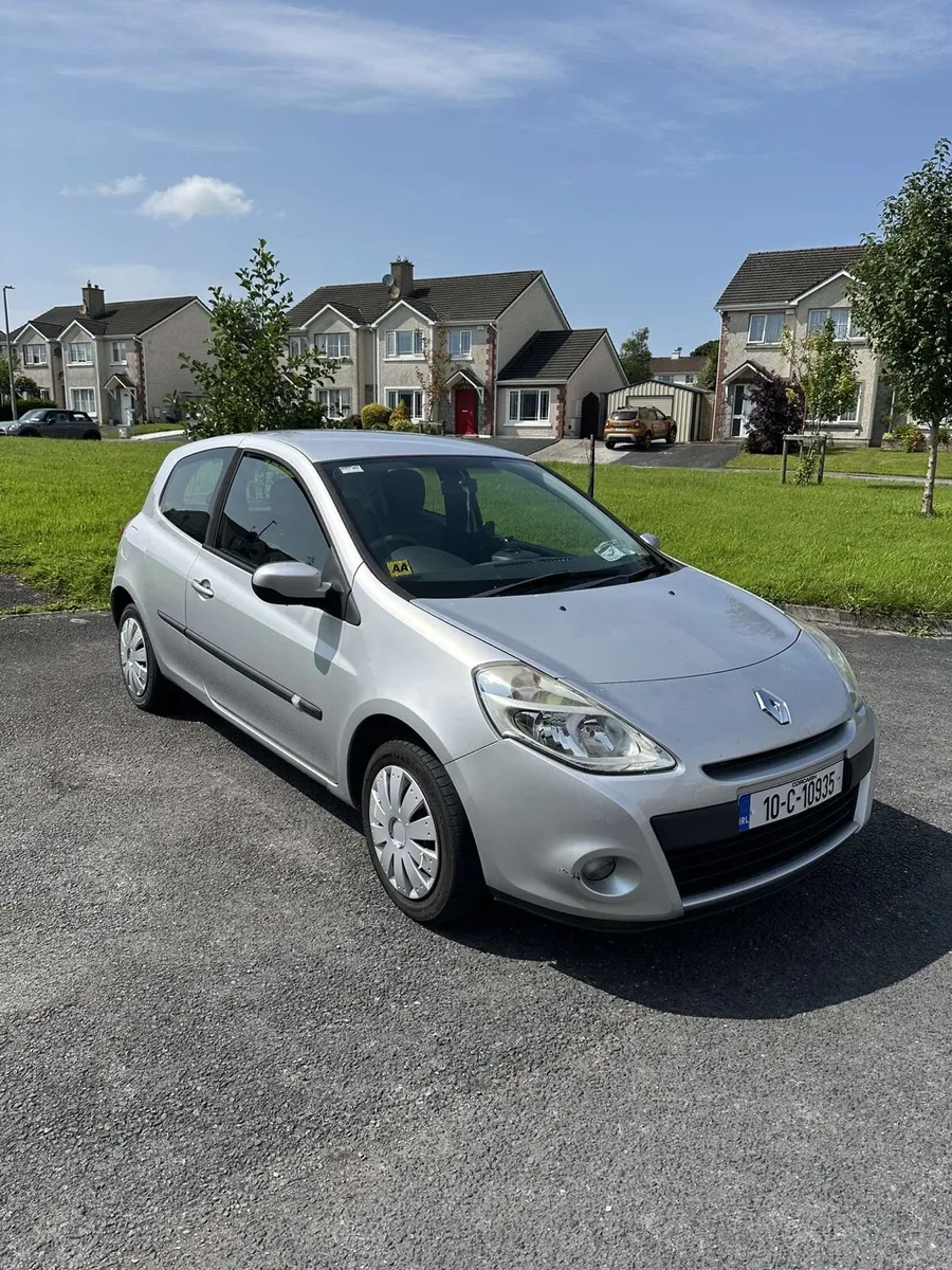 Renault Clio - Image 1