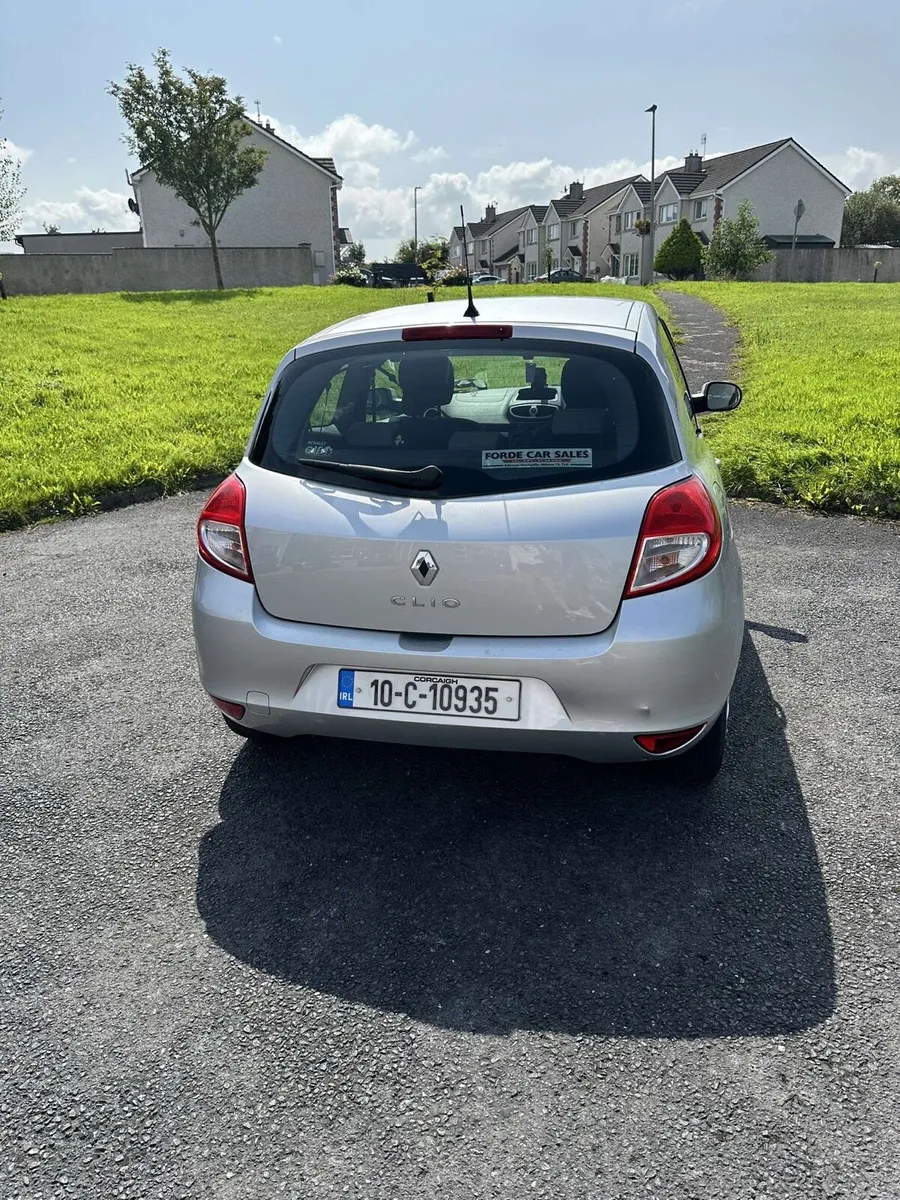 Renault Clio - Image 4