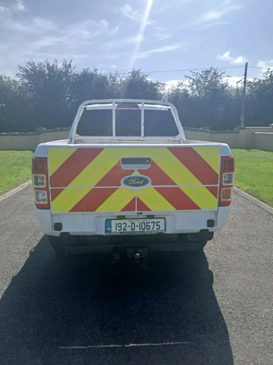 Ford ranger 2019 4x4 sold with 12months doe - Image 4