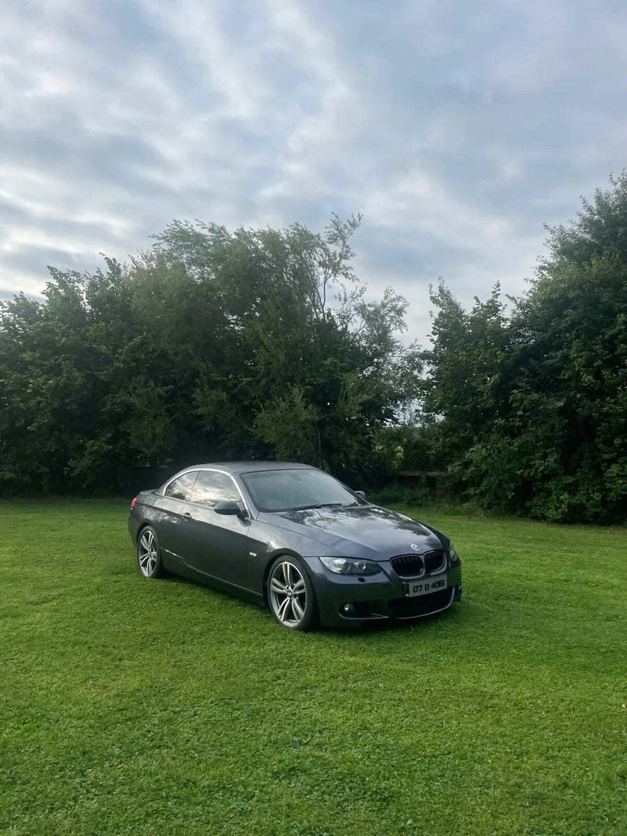 BMW 325i - Image 1