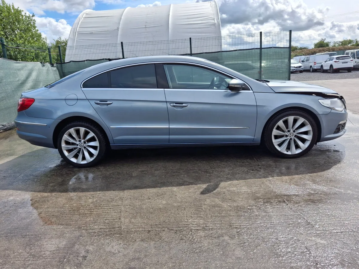 2012 Volkswagen Passat CC  Dsg Automatic - Image 4