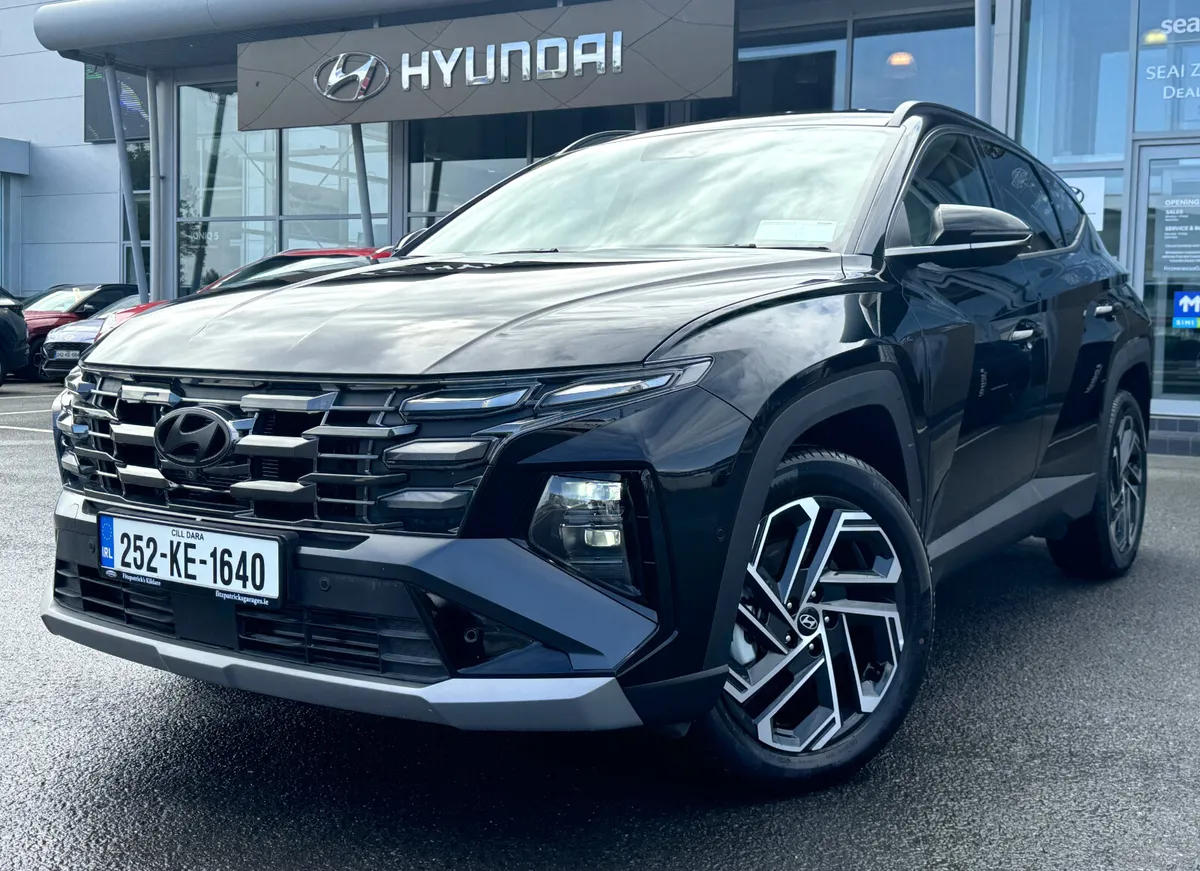 252 Hyundai Tucson Executive Plus HEV Auto 2025 - Image 2