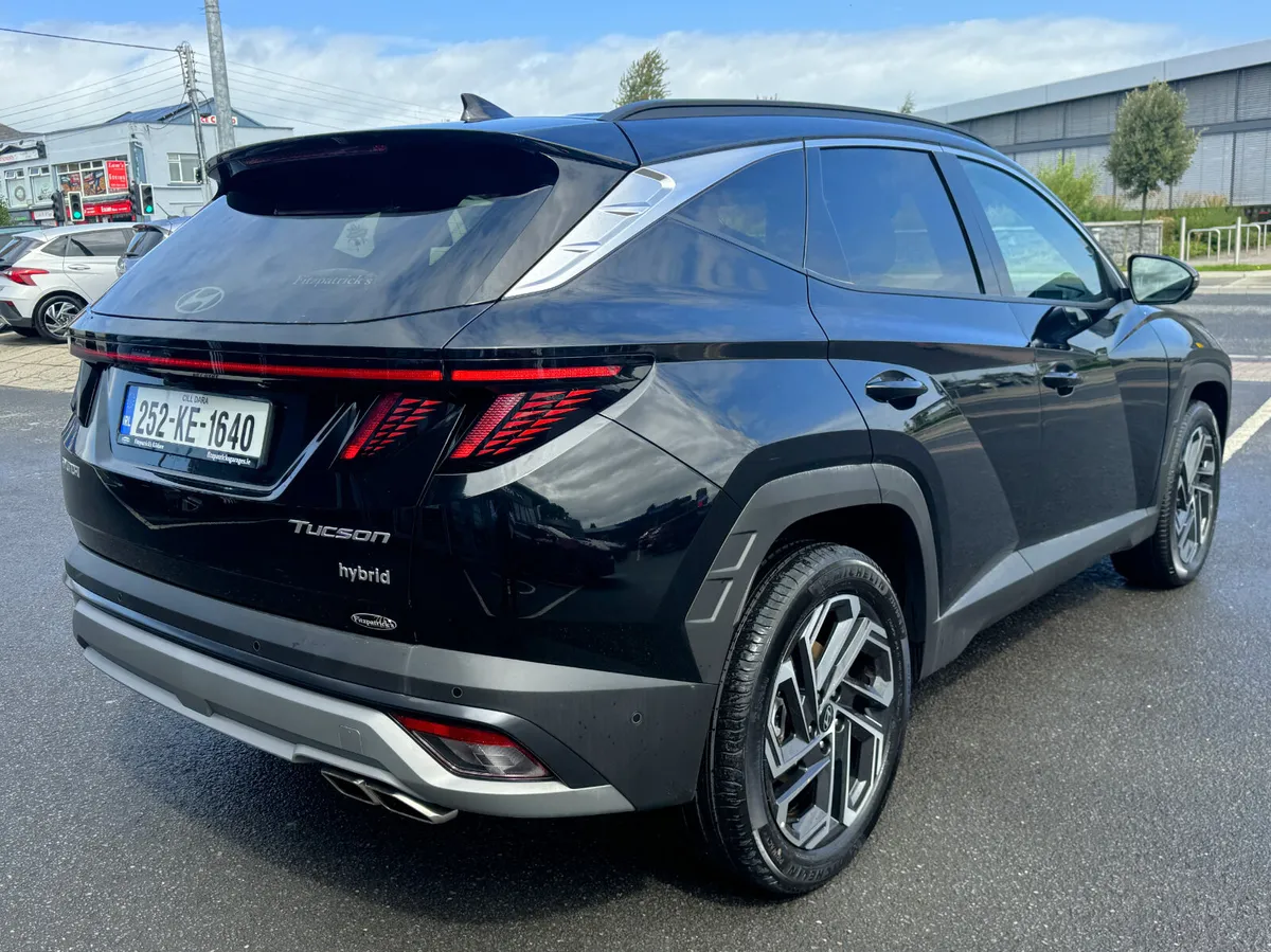 252 Hyundai Tucson Executive Plus HEV Auto 2025 - Image 4
