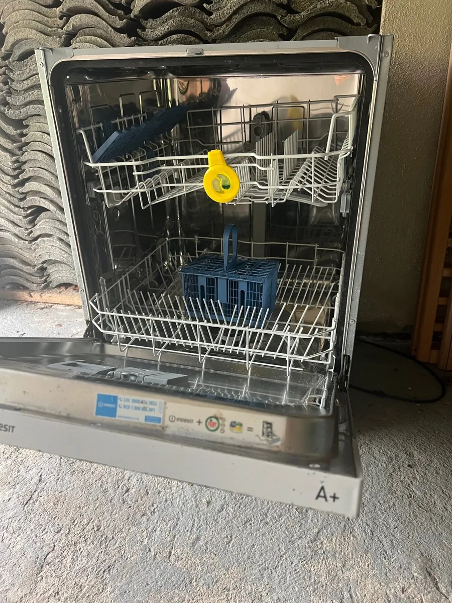 Dish washer - Image 2