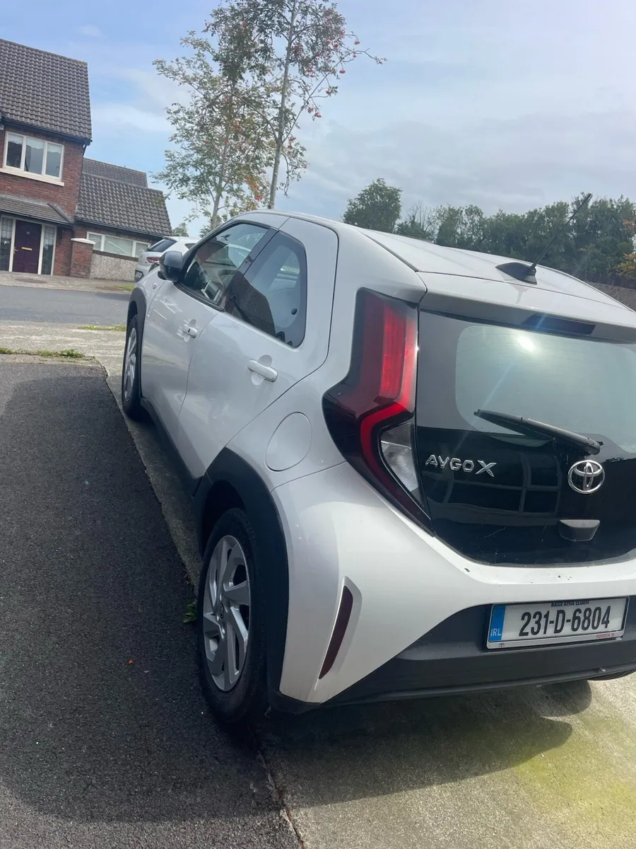 Car - Image 3