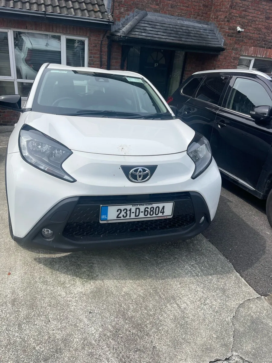 Car - Image 4