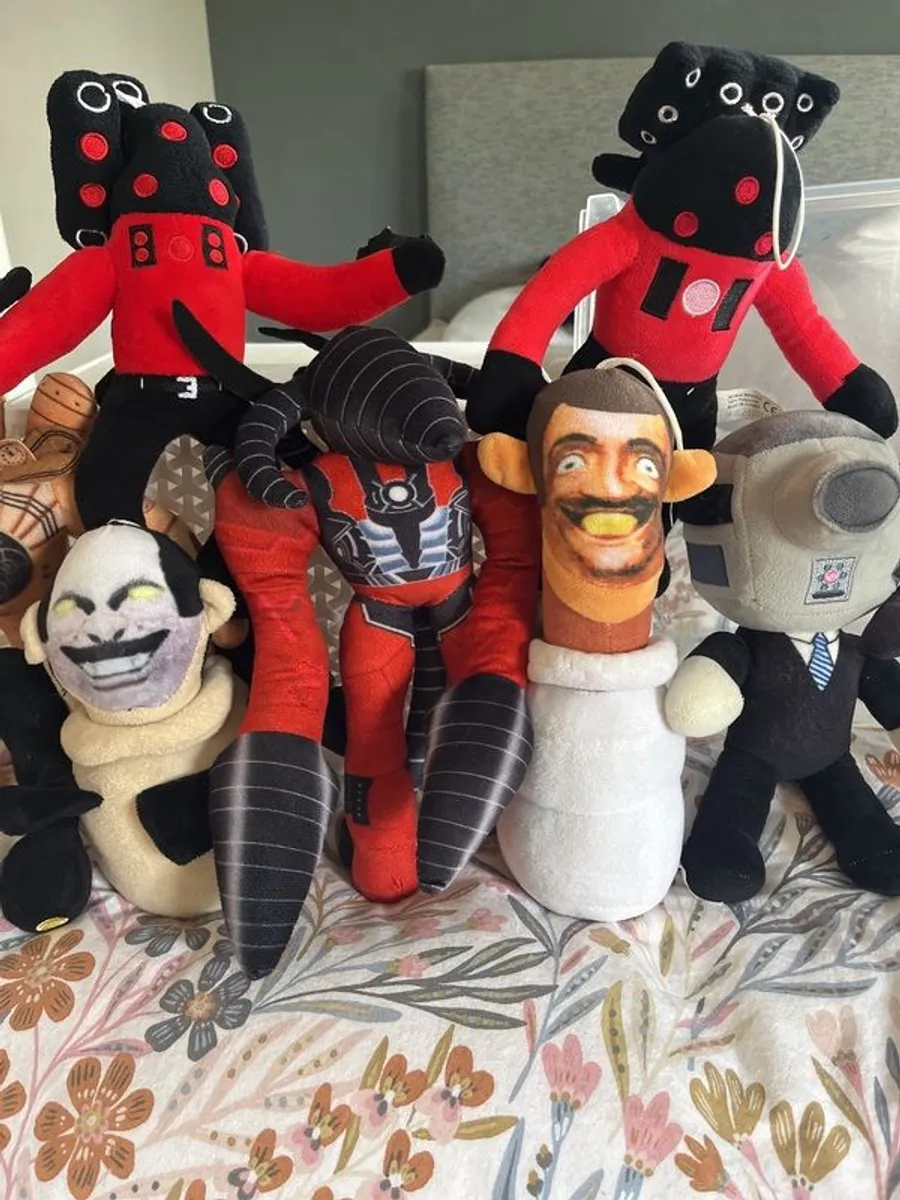 Skibidi toilet and enemies plushies - Image 2
