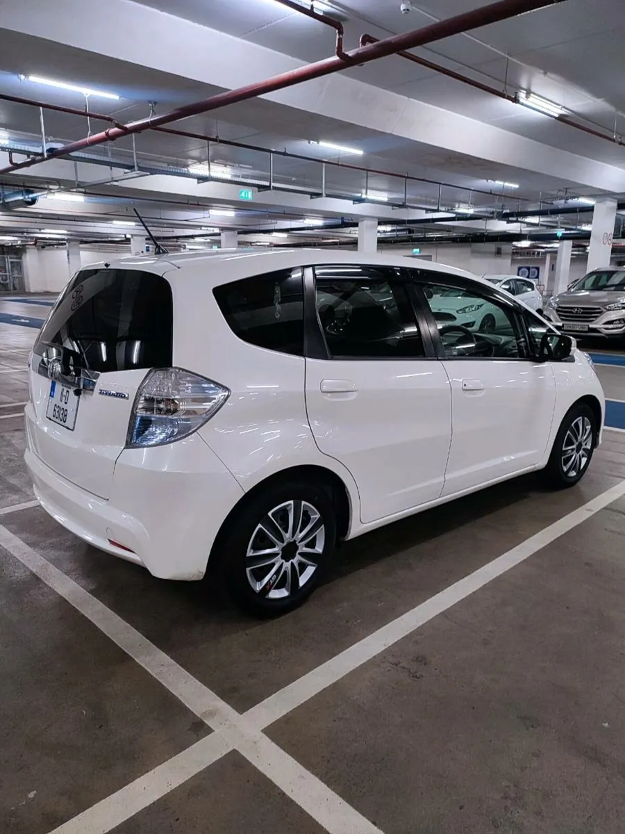 Honda Fit Hybrid Automatic. New NCT! - Image 4