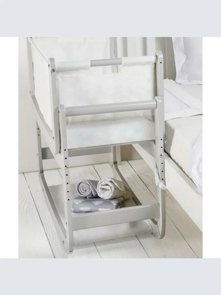Snuzpod 3 in 1 bedside crib - Image 4