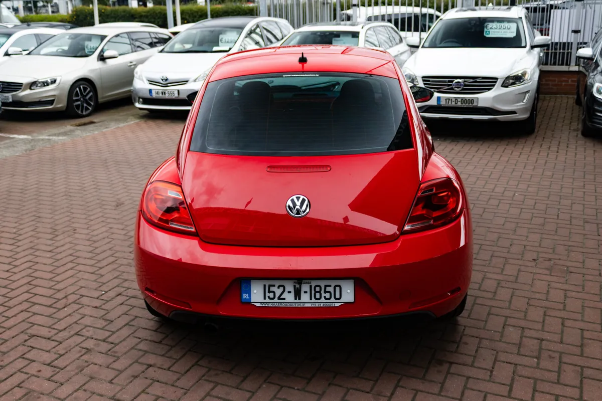 Volkswagen Beetle 2015 - Image 4