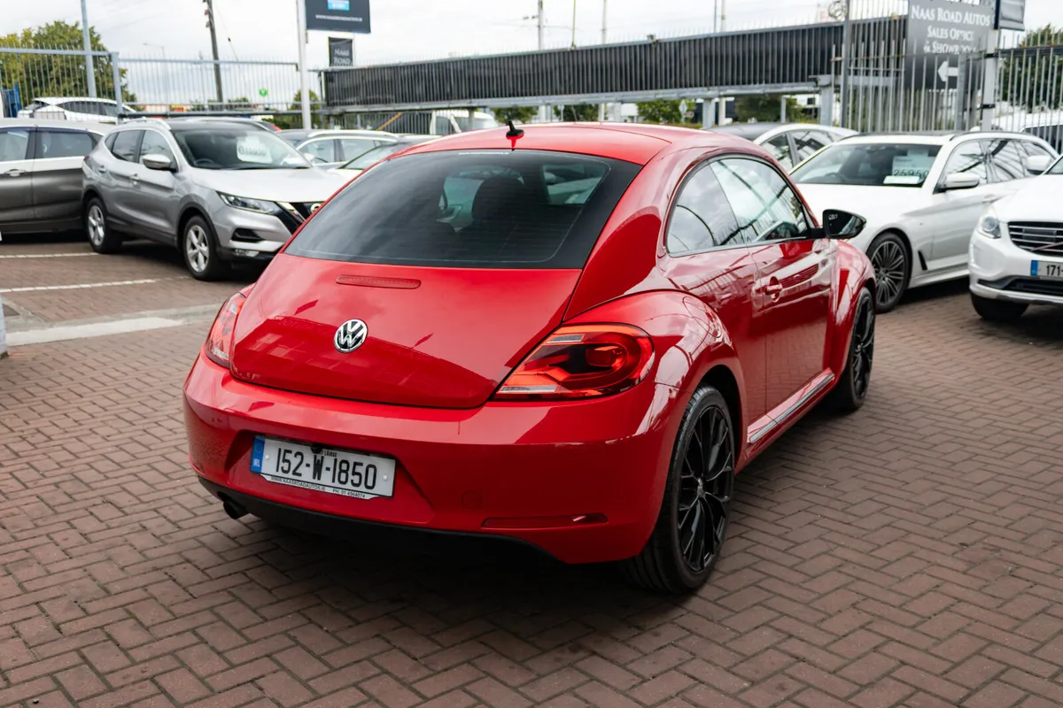 Volkswagen Beetle 2015 - Image 3