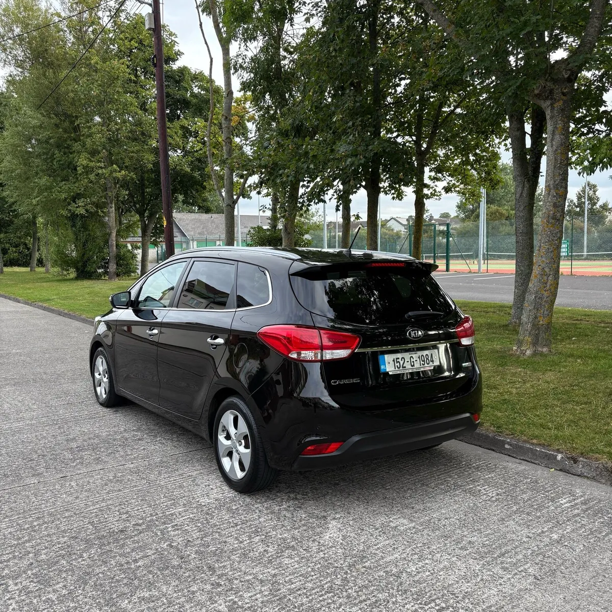 KIA CARENS 7 SEATER NCT 08/27 - Image 3