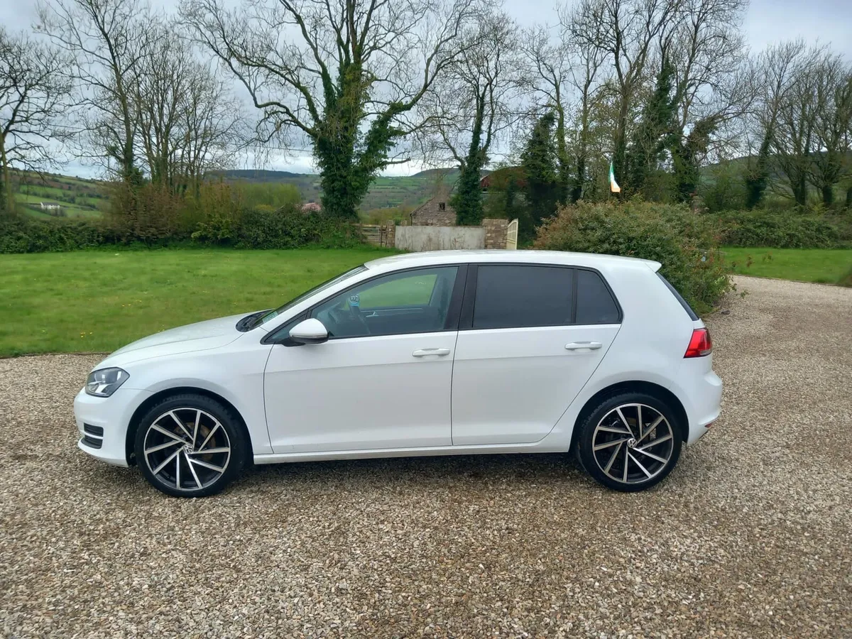 152 Volkswagen Golf 1.6tdi Bluemotion. - Image 3