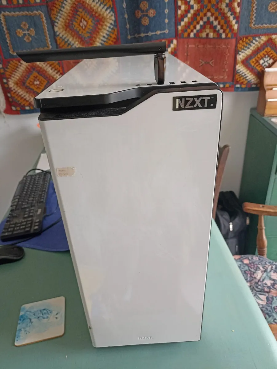 Gaming PC with NZXT Case and i7-4790K - Image 1