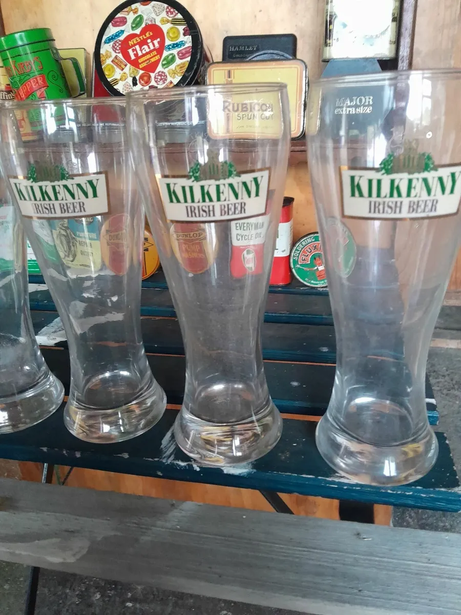 Six  kilkenny  irish beer  pint glasses - Image 3