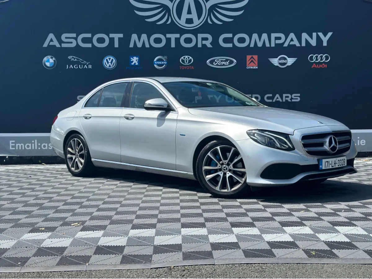 Mercedes-Benz E-Class E SERIES SE 4DR AUTO - Image 1