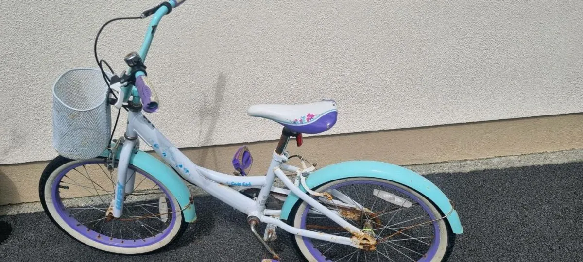 Girls bike - Image 1
