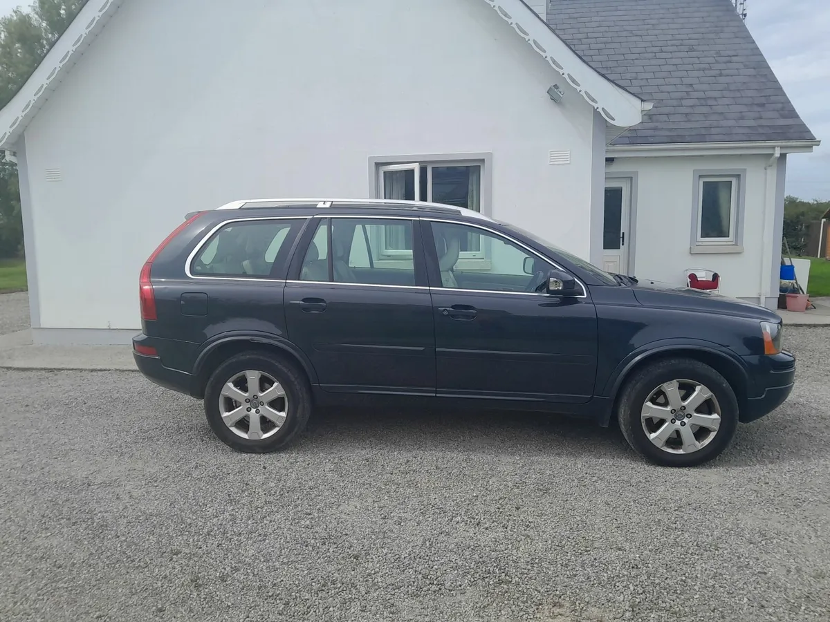 Volvo XC90 2014 - Image 2