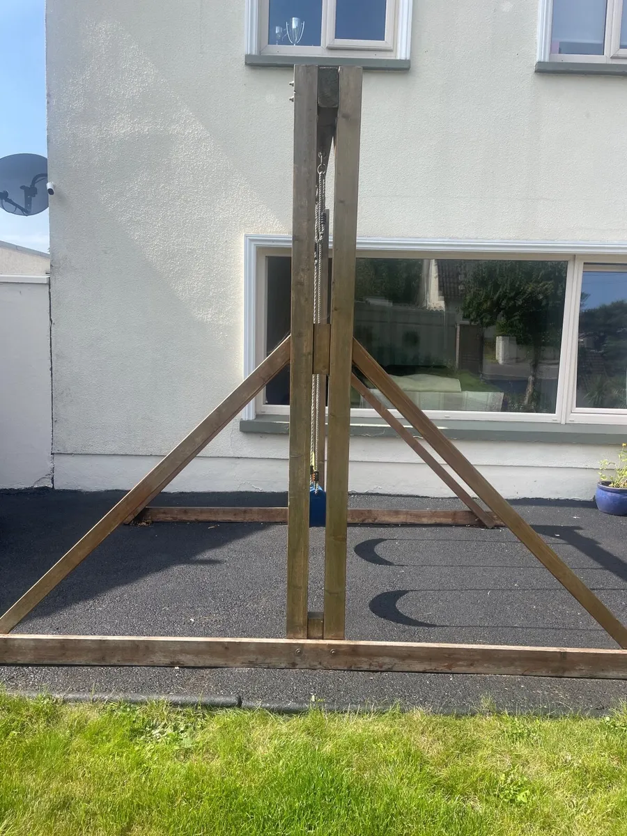 Children’s swing set - Image 2