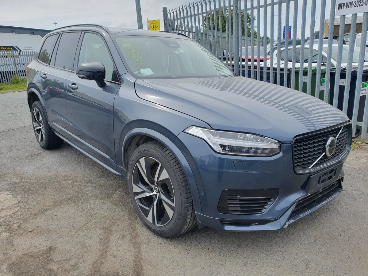 23 VOLVO XC90  2.0 HYBRID FOR BREAKING - Image 1