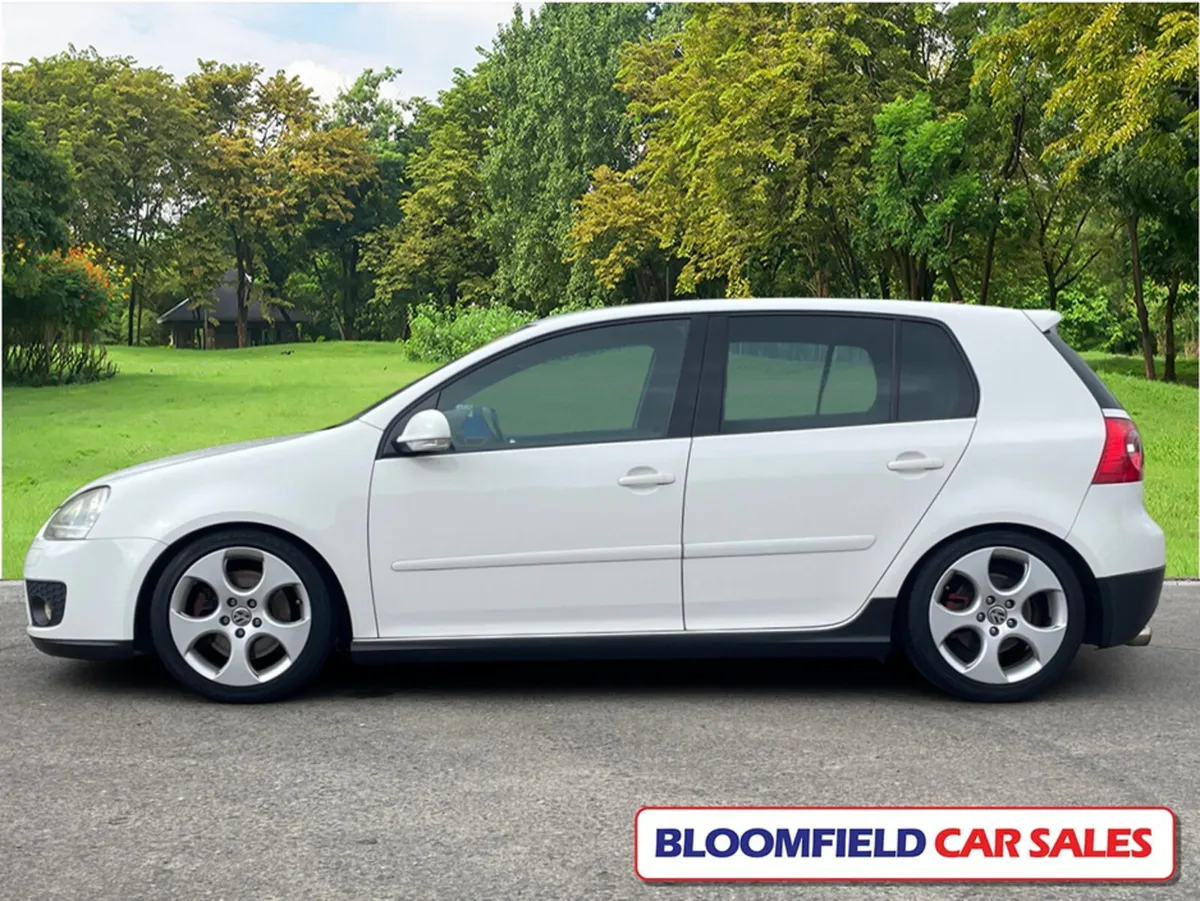 Volkswagen Golf MK5 GTI MANUAL // LOW MILEAGE, IMM - Image 4