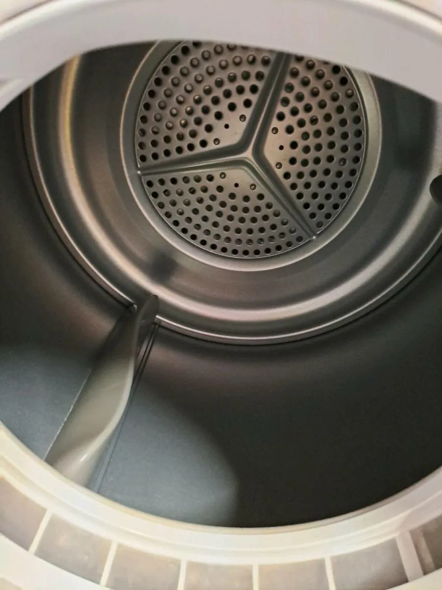 Vented dryer - Image 2