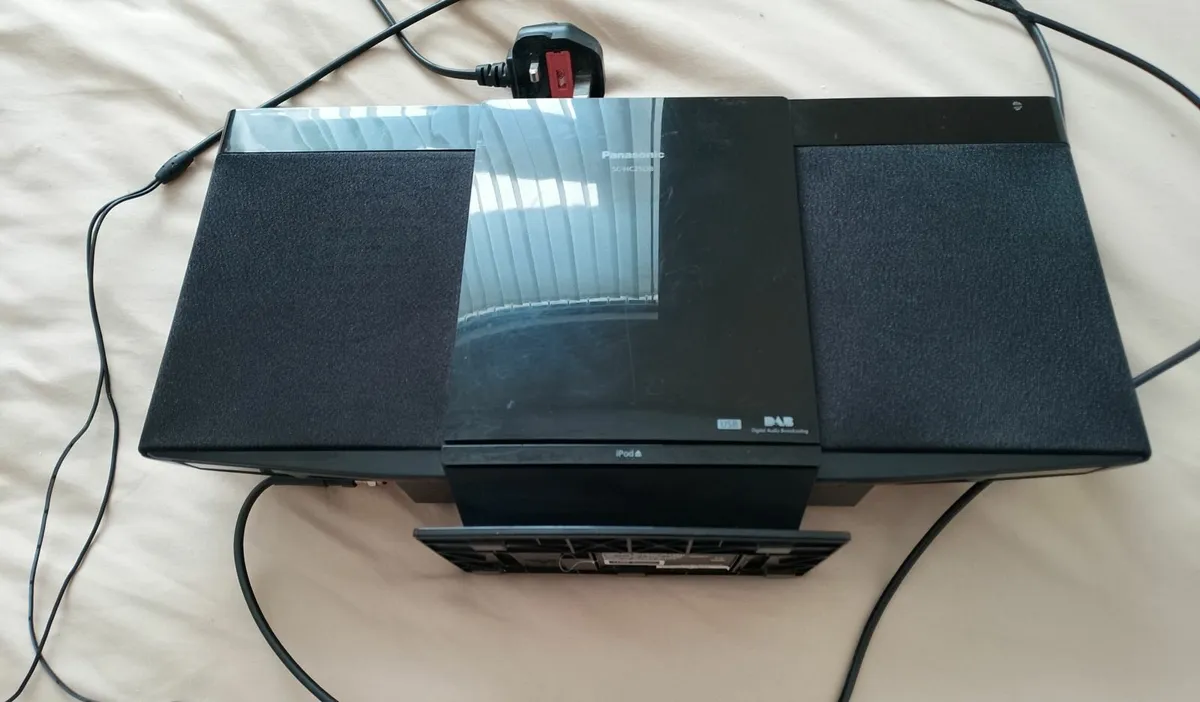 Panasonic SC-HC25DB Compact Stereo System CD DAB R - Image 1