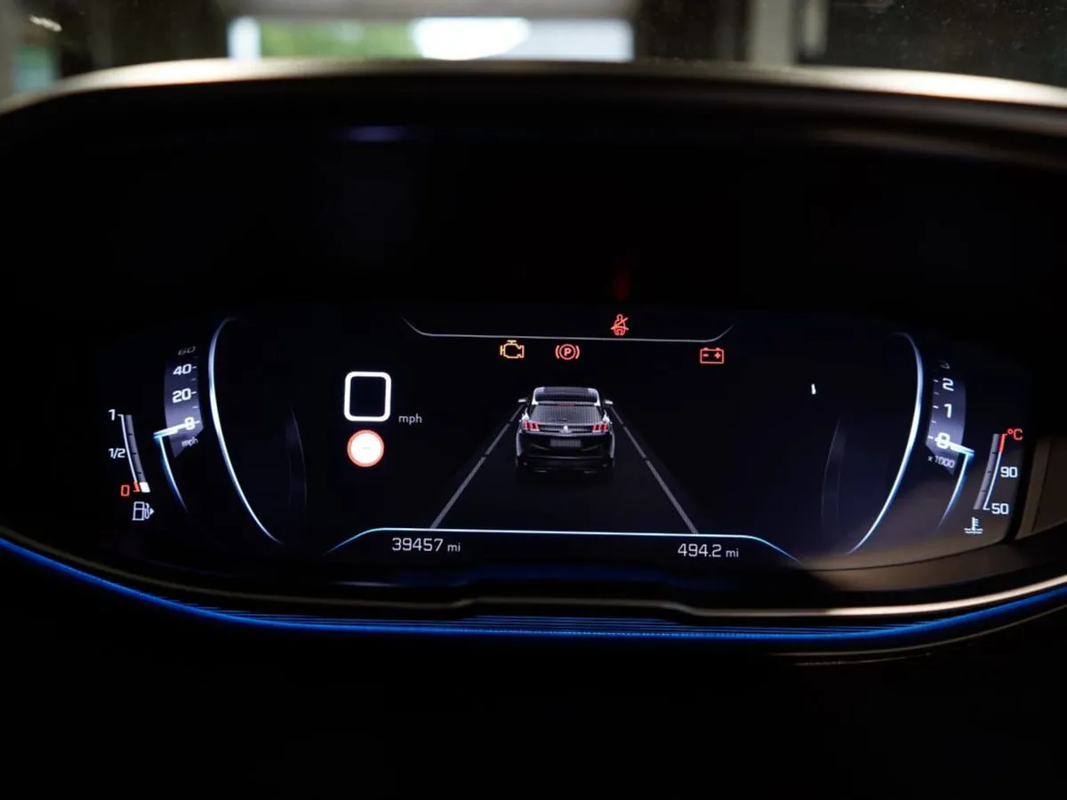 2021 Peugeot 3008 1.5 BlueHDi Allure Premium - Image 2