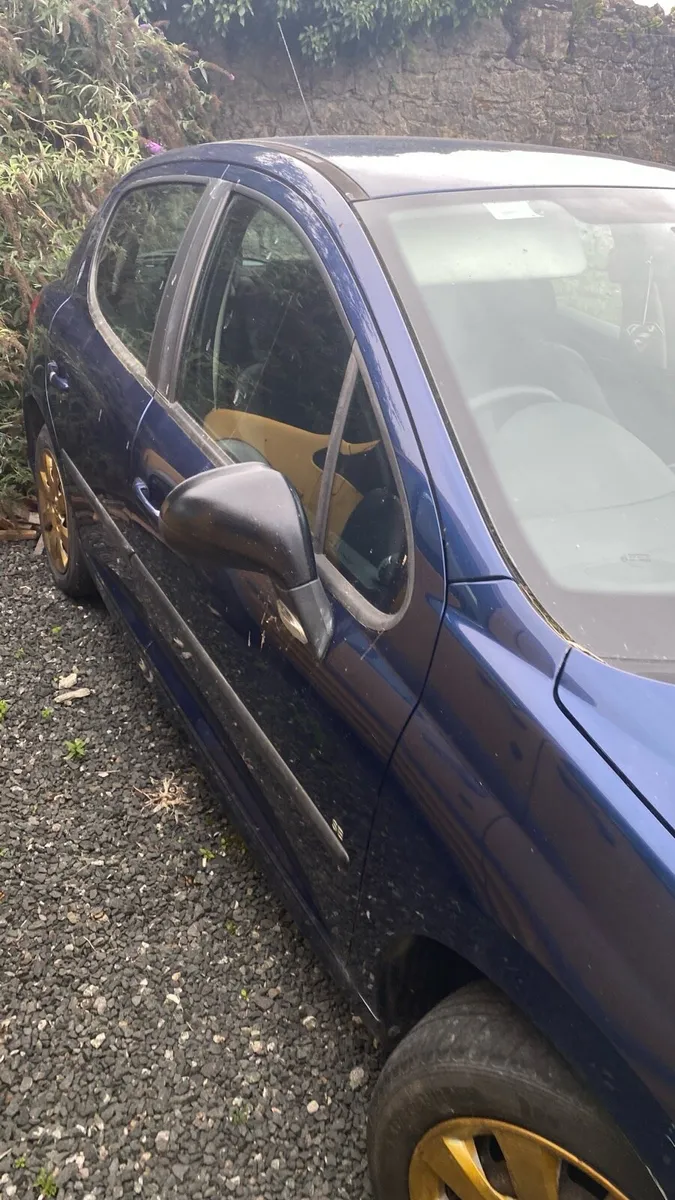 Peugeot 207 for parts - Image 3