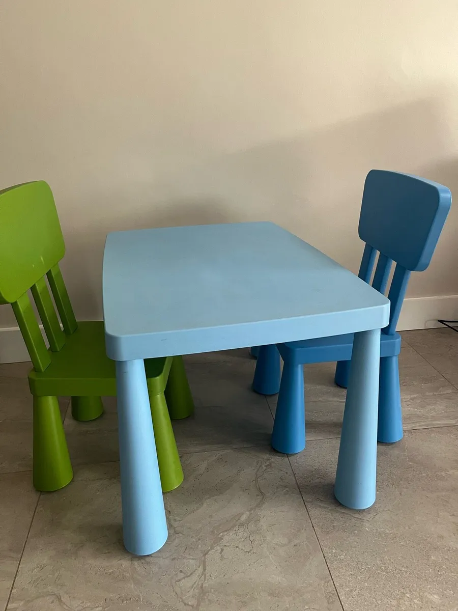 IKEA play table and chairs - Image 1