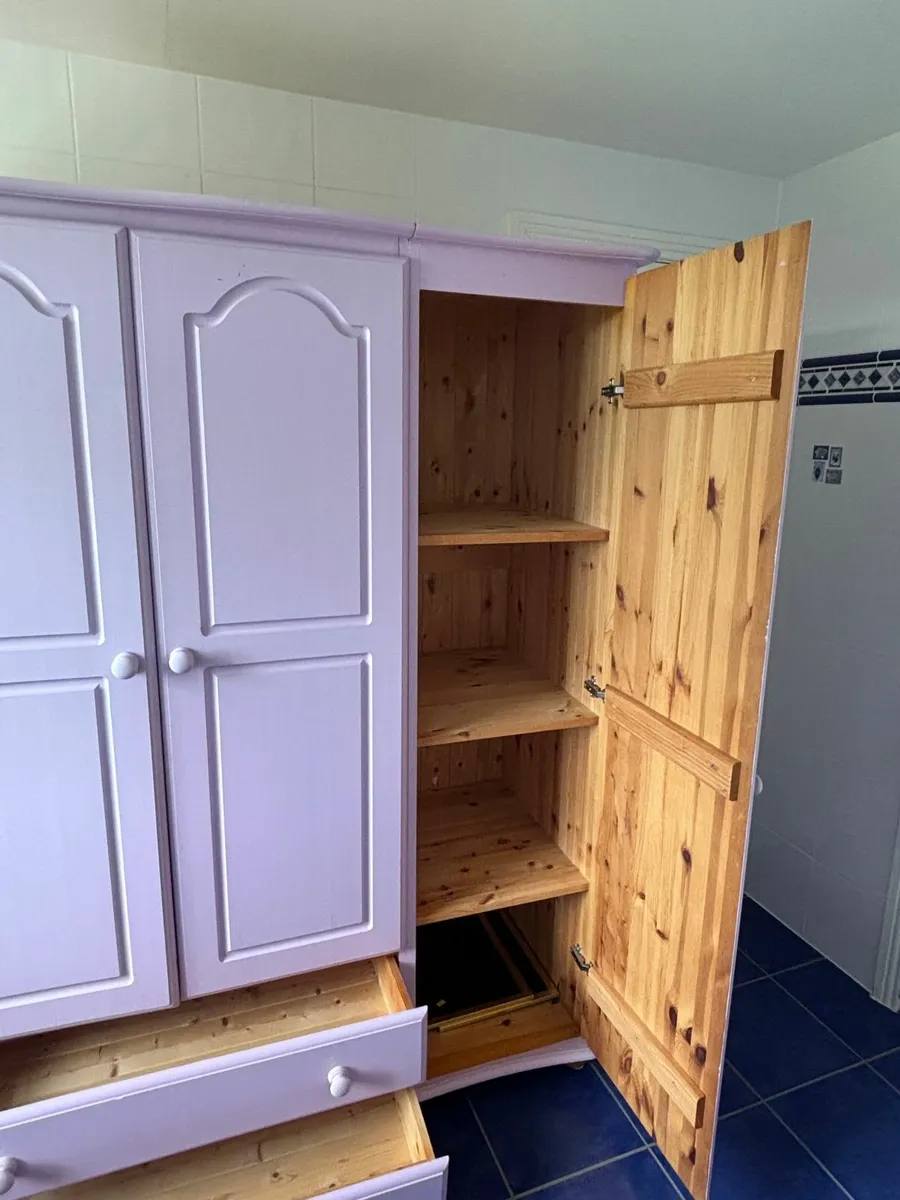 Wardrobe - Image 2