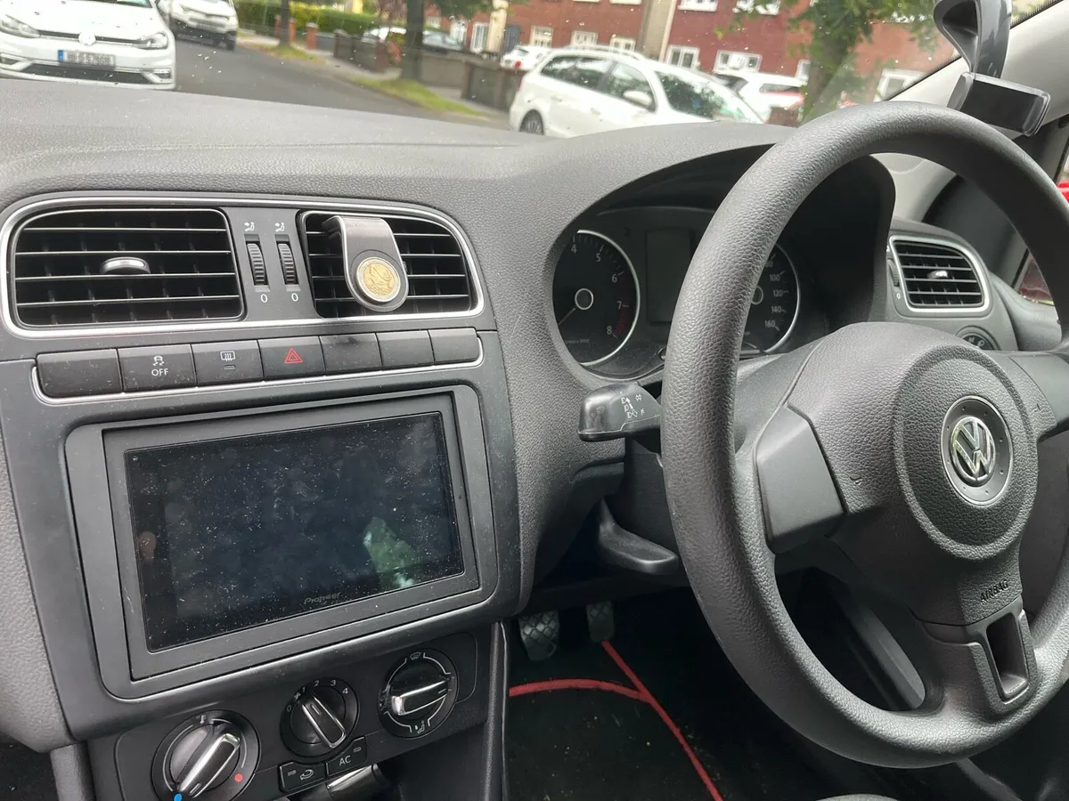 131 Volkswagen polo 1.2 petrol 160km - Image 4