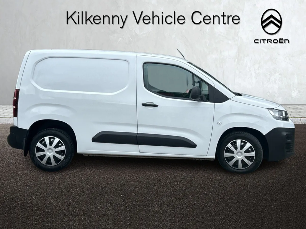 Citroen Berlingo ENTERPRISE AUTO 130BHP - Image 3