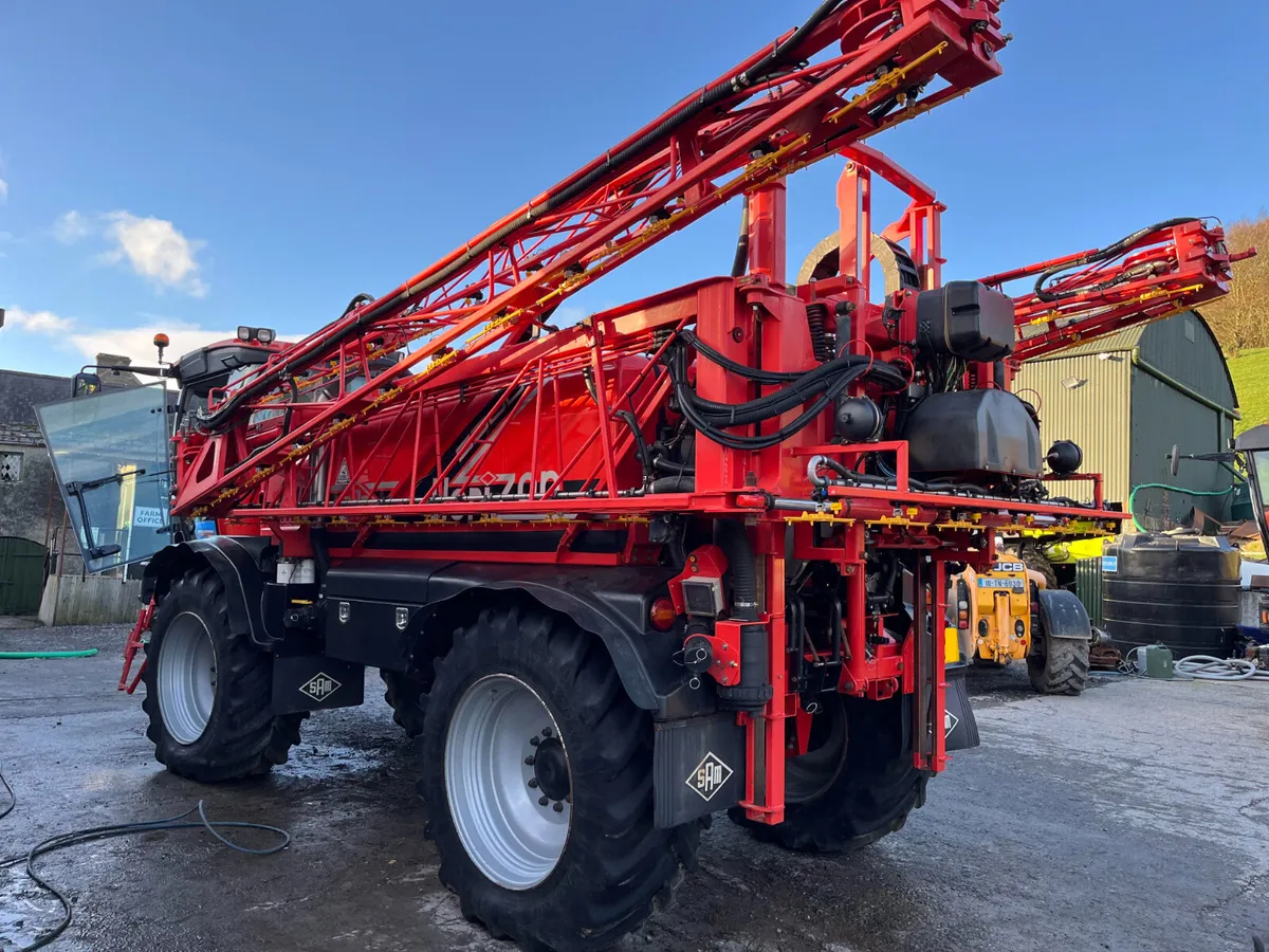 Sands/Sam Horizon 5500 Self Propelled Sprayer - Image 4