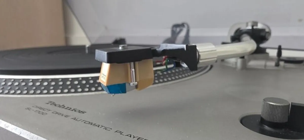 Technics SL 1700 Direct Drive Turntable - Image 3