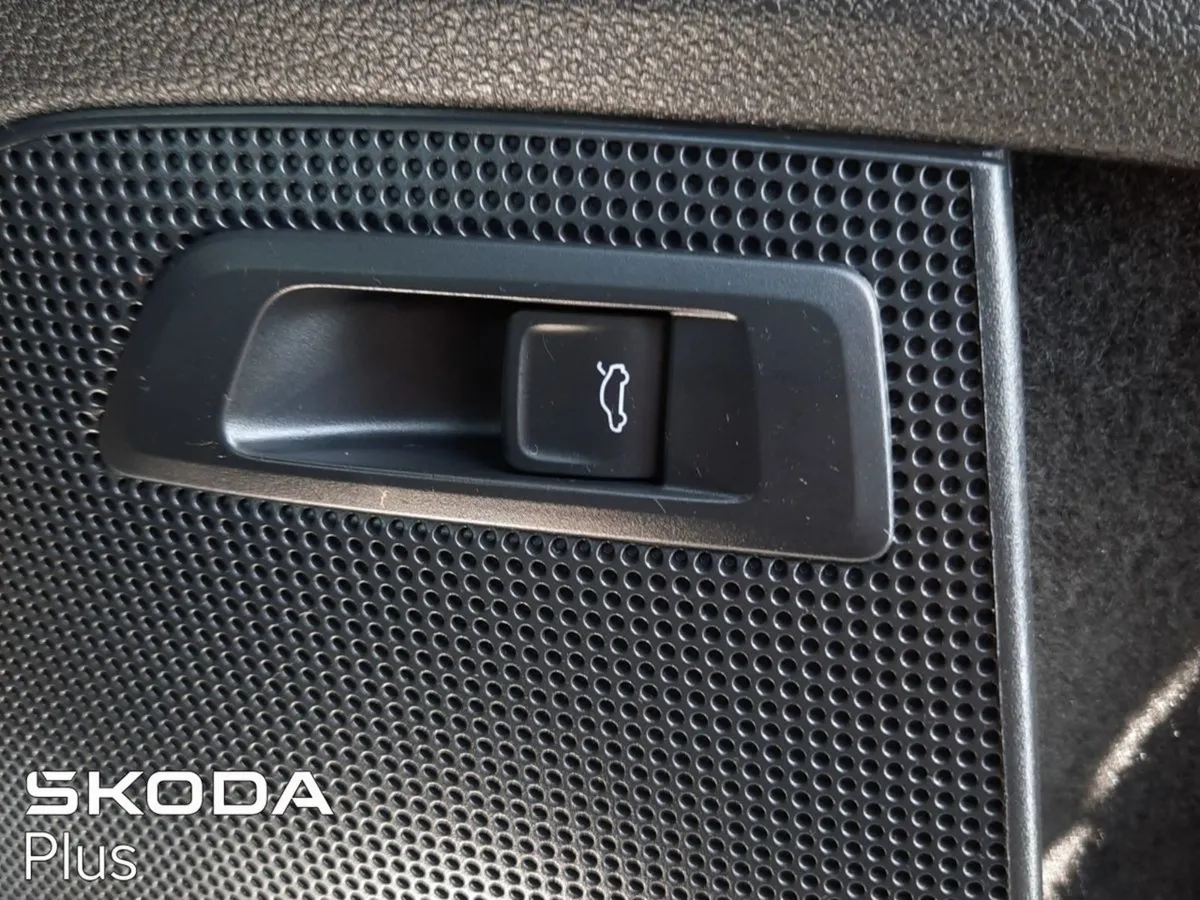 Skoda Kodiaq 2.0 TDI 150HP DSG Style 7 Seat - Image 3
