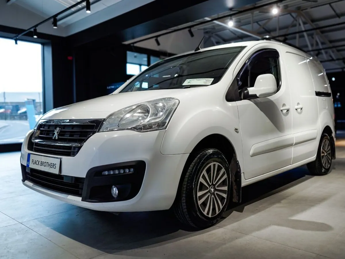 2017 Peugeot Partner Professional 1.6 Blue HDI Man - Image 3