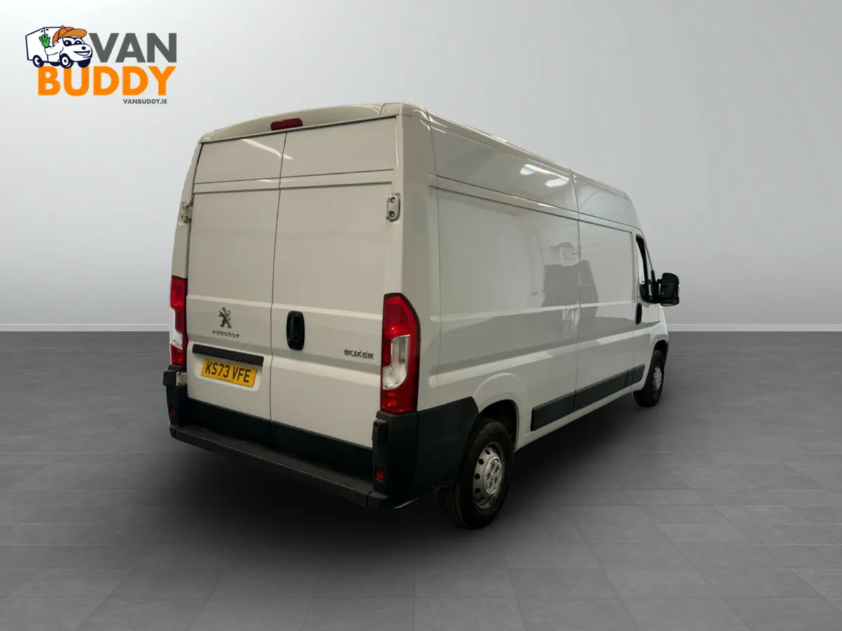 Peugeot Boxer 2.2 BlueHDi 335 Professional Premium - Image 3