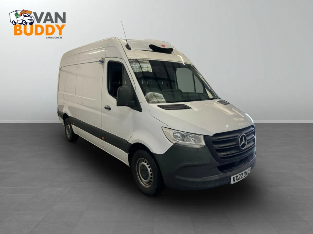 Mercedes-Benz Sprinter 2.0 317 CDI Progressive RWD - Image 4