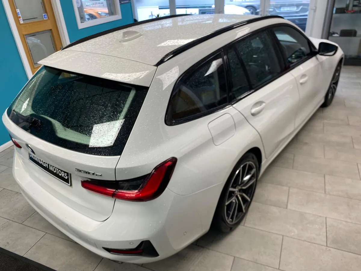 Bmw 330E 2.0 T SPORT SE PRO - Image 3