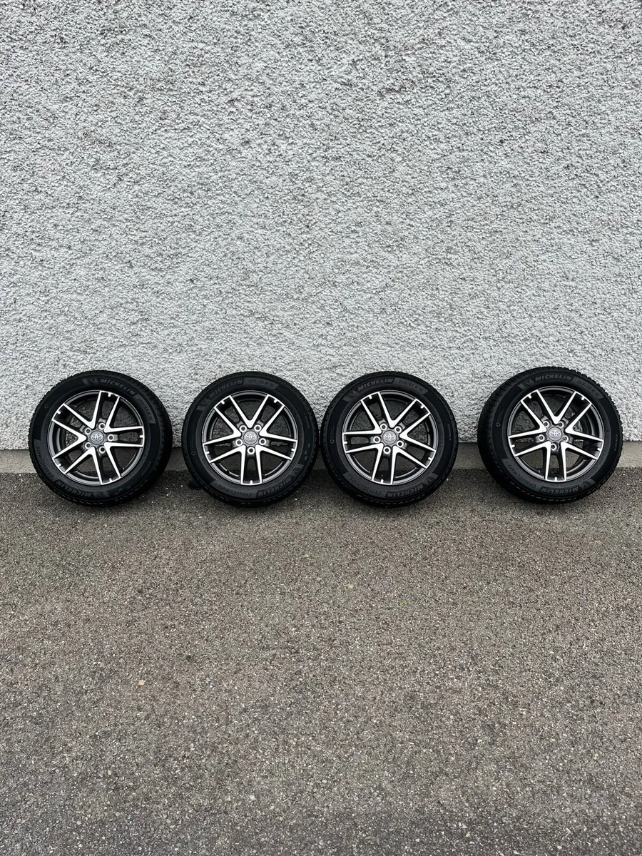 Toyota Auris/Corolla Alloys & Tyres - Image 1