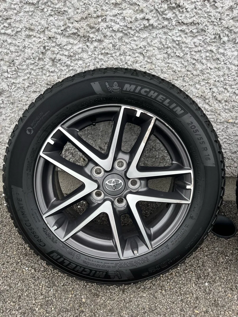 Toyota Auris/Corolla Alloys & Tyres - Image 2