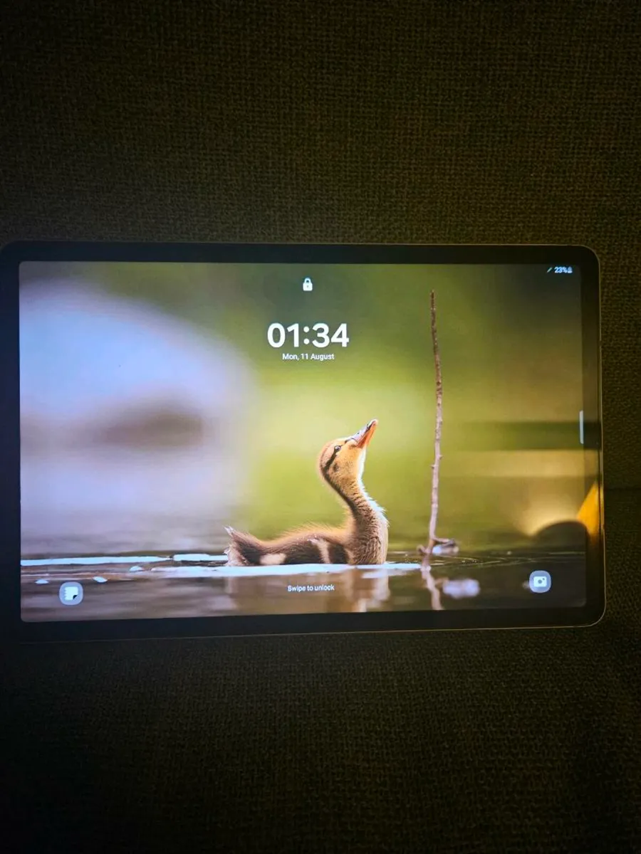 Samsung Tab S8(case and screen protector included) - Image 2