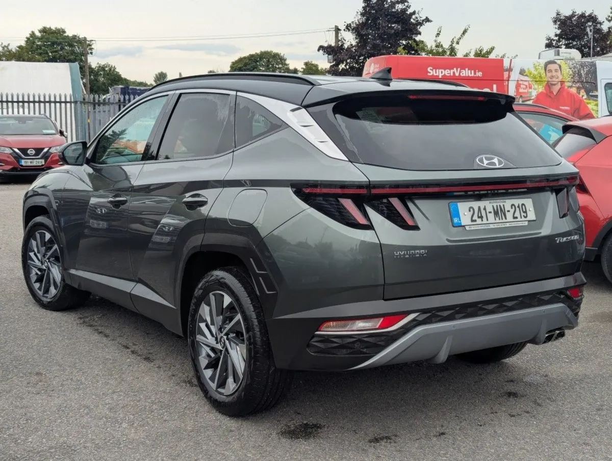 Hyundai Tucson 1.6d Executive Plus 2 Tone  just I - Image 4