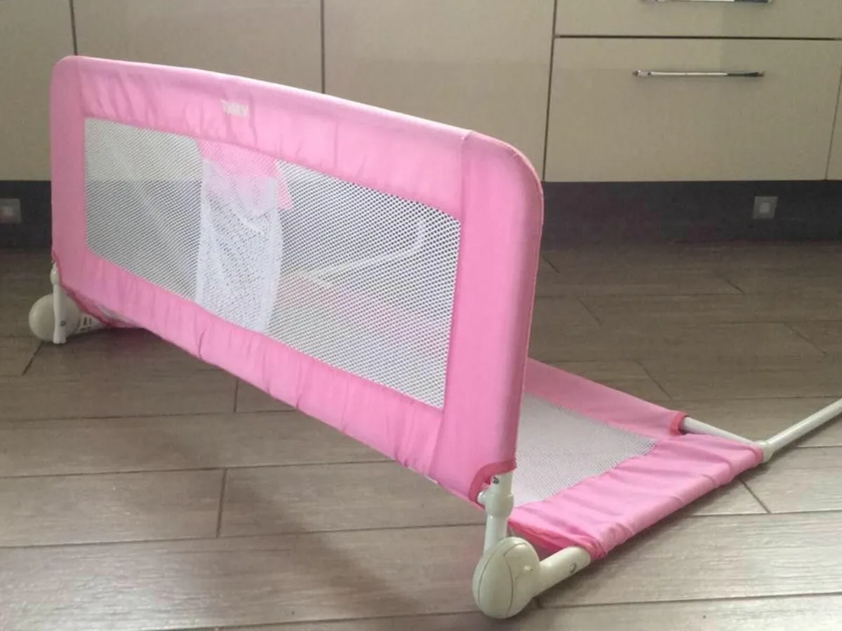 1/2 Price - Bed barrier rail for toddler or single