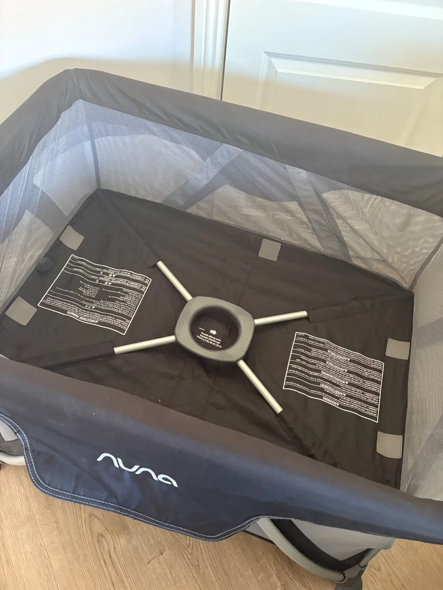 Nuna Travel Cot - Image 4
