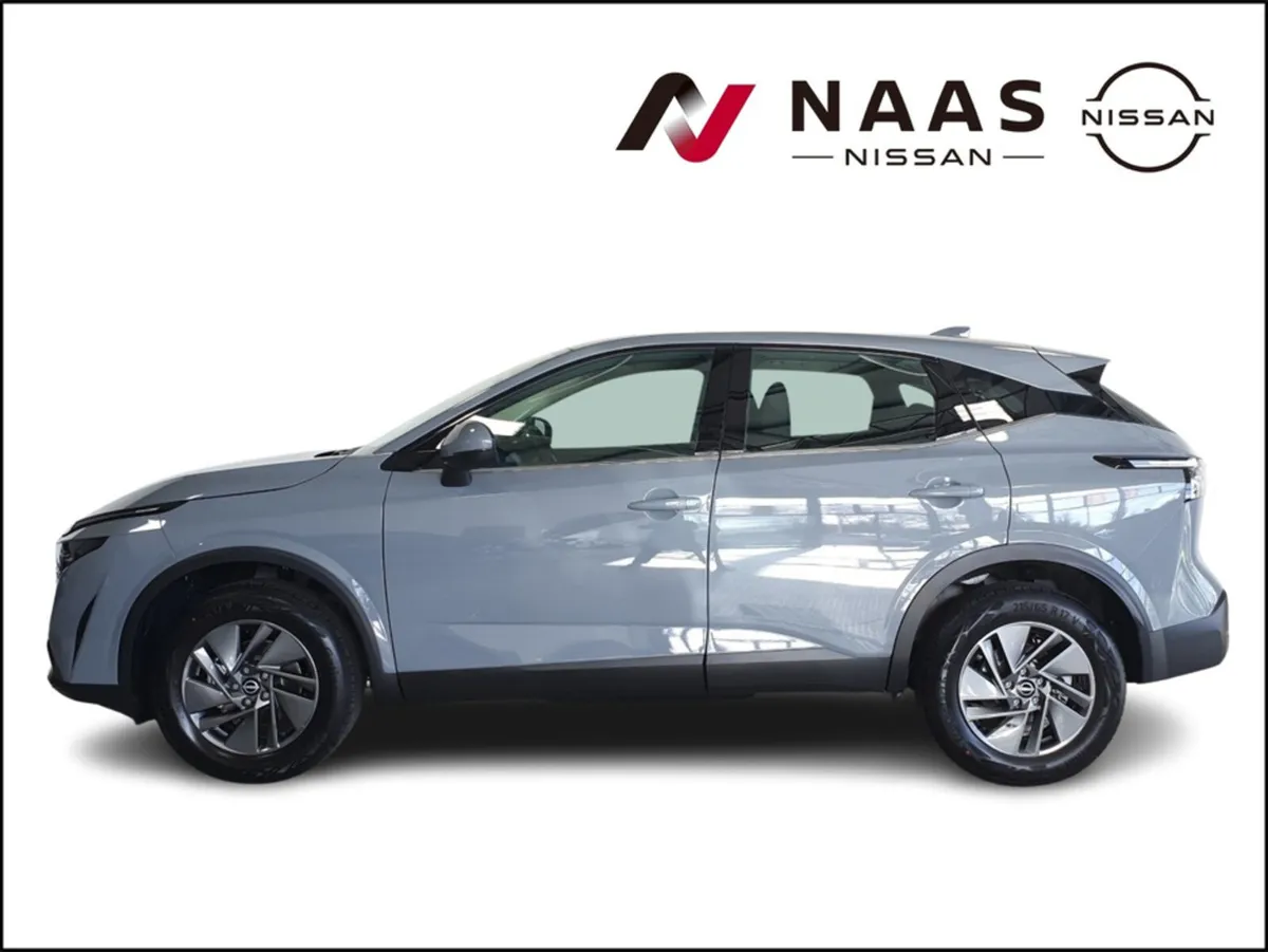 Nissan Qashqai 1.3 MILD HYBRID SV - 2 YEAR SERVICE - Image 3