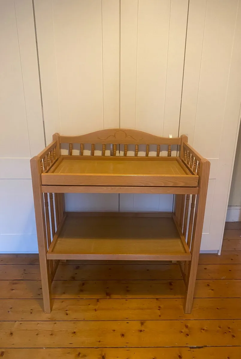 Baby changing unit - Image 1