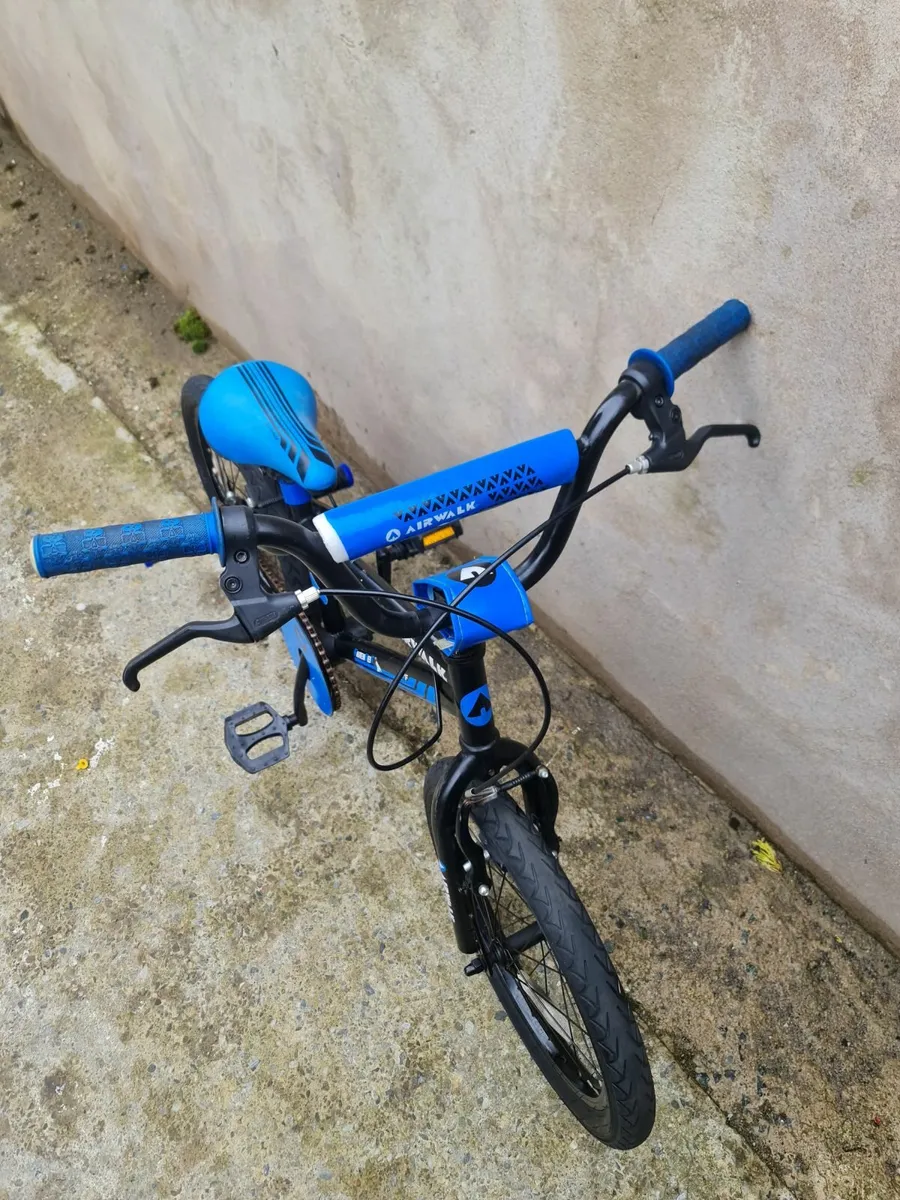 'Airwalk' BMX Kids Bicycle - Image 2