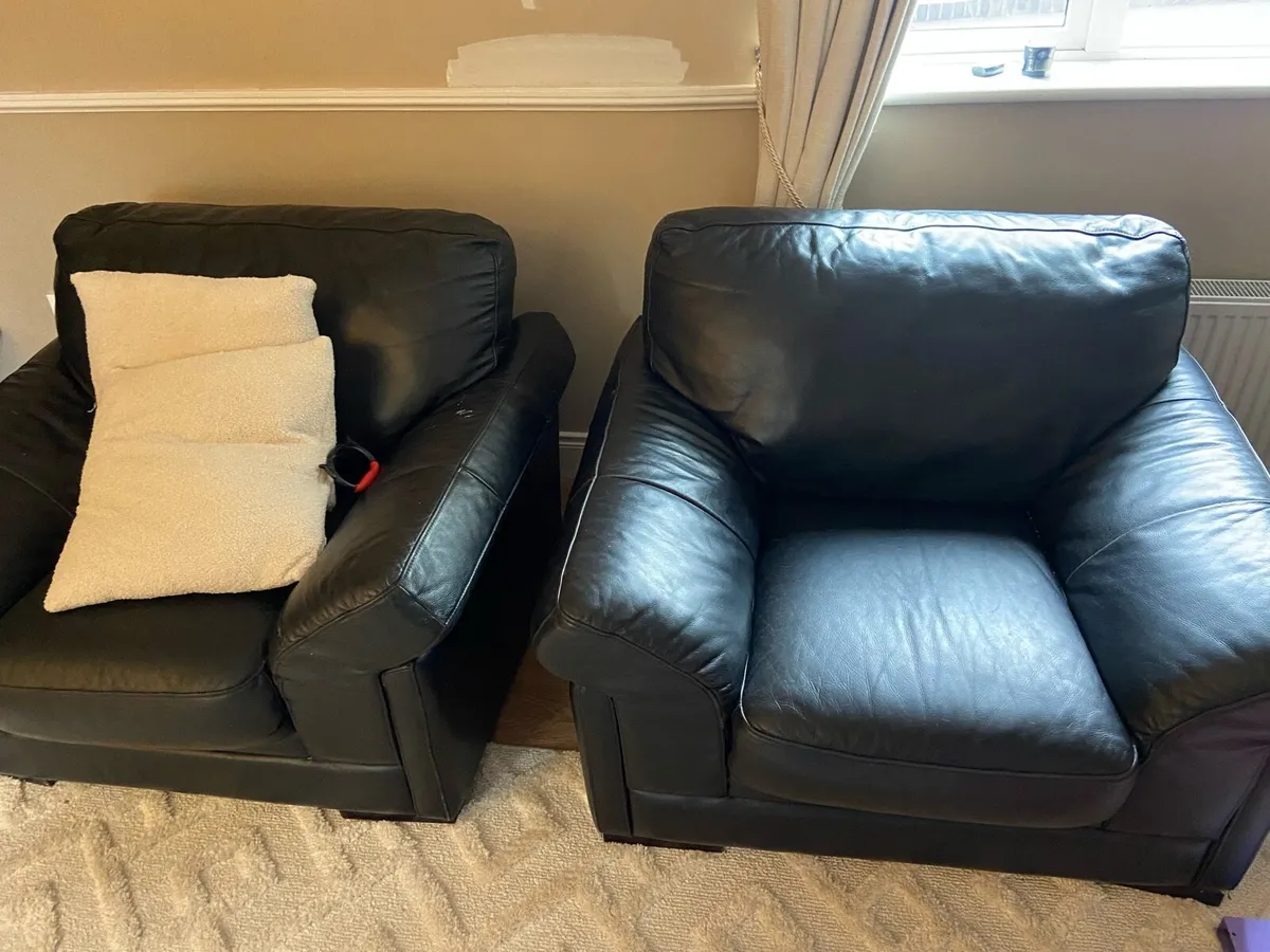 Leather sofa - Image 4